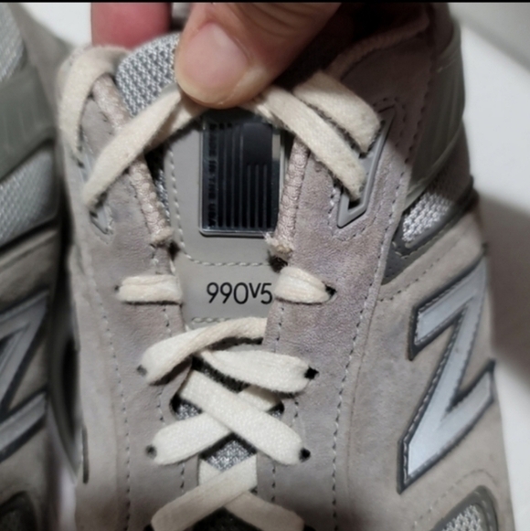 New Balance 990v5 Gray Athletic Sneakers Shoes 13 USA main image 11